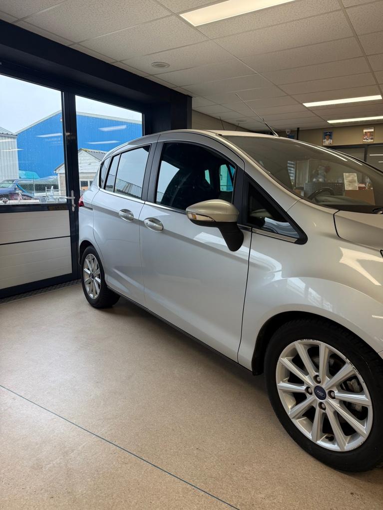 Ford B-max 1.6 ti-vct titanium