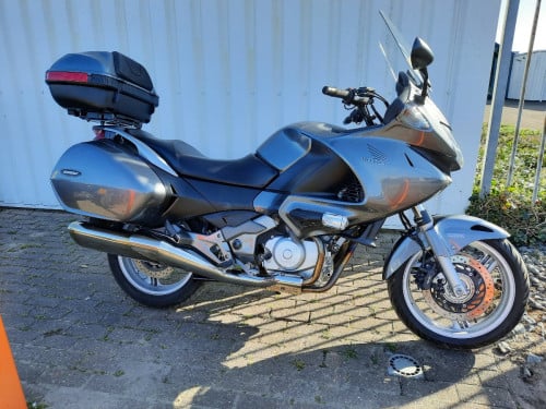 Honda Deauville 700 abs uit 2007