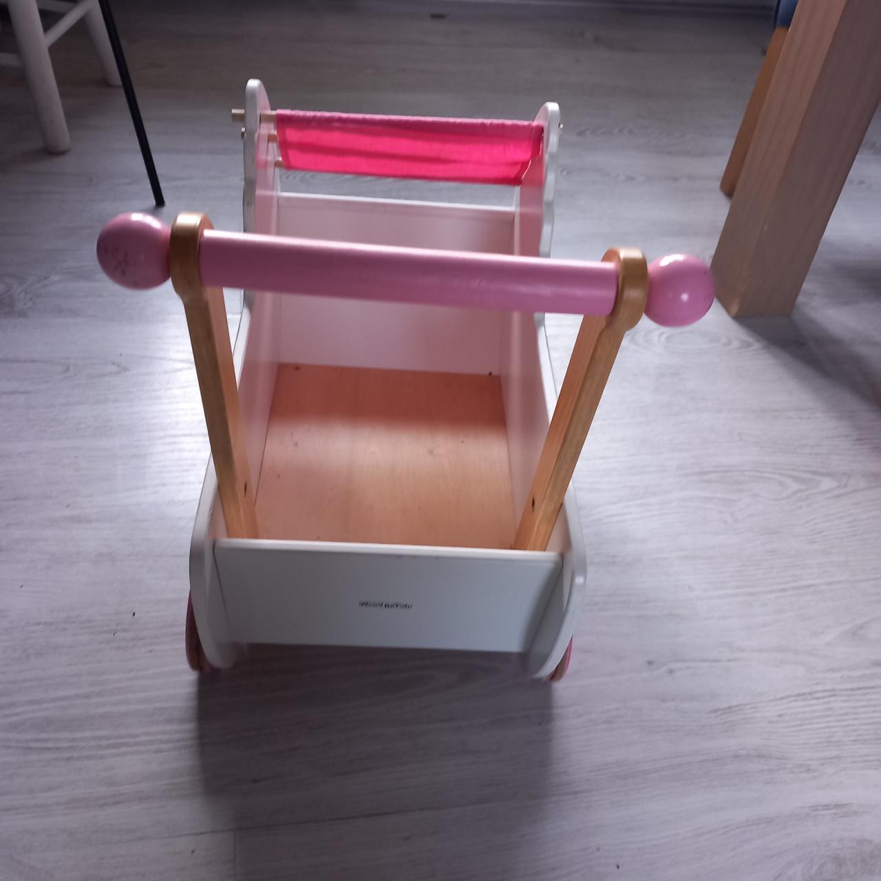 Houten poppenwagen merk wood be fun koopje