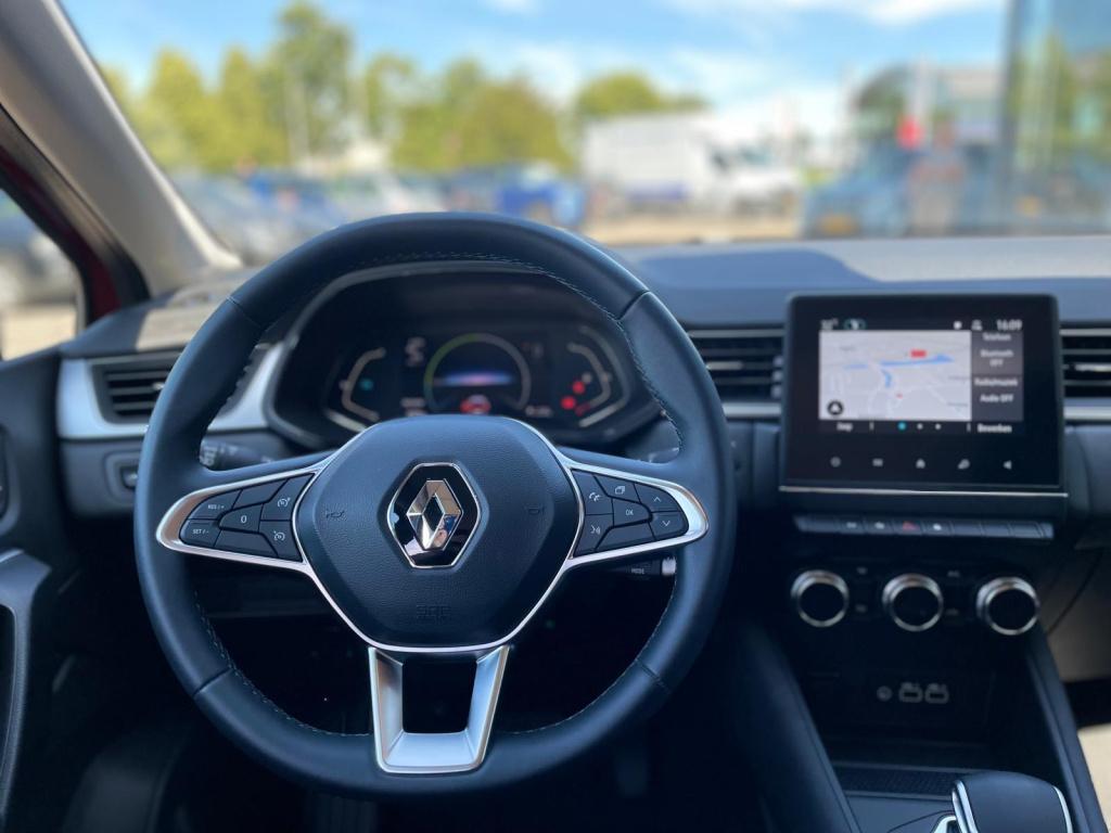 Renault Captur 1.6 e-tech full hybrid 145 techno