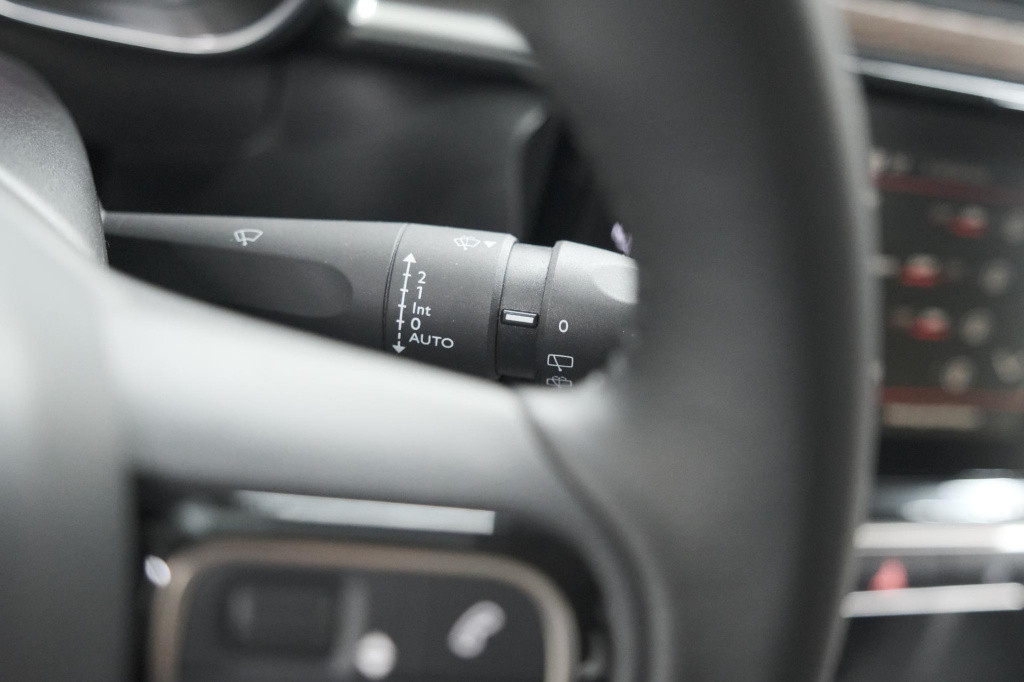 Citroen C3 puretech 82 shine | camera | stoelverwarming | apple carplay | 1