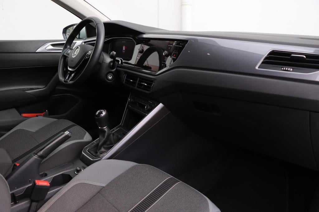 Volkswagen Polo 1.0 tsi highline r-line | stoelverwarming | adaptive