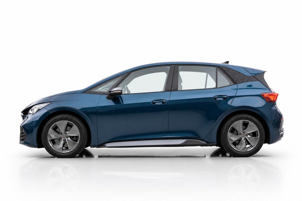 Cupra Born business one 62 kwh soh 91,6% | camera | acc | sfeerverlichting 