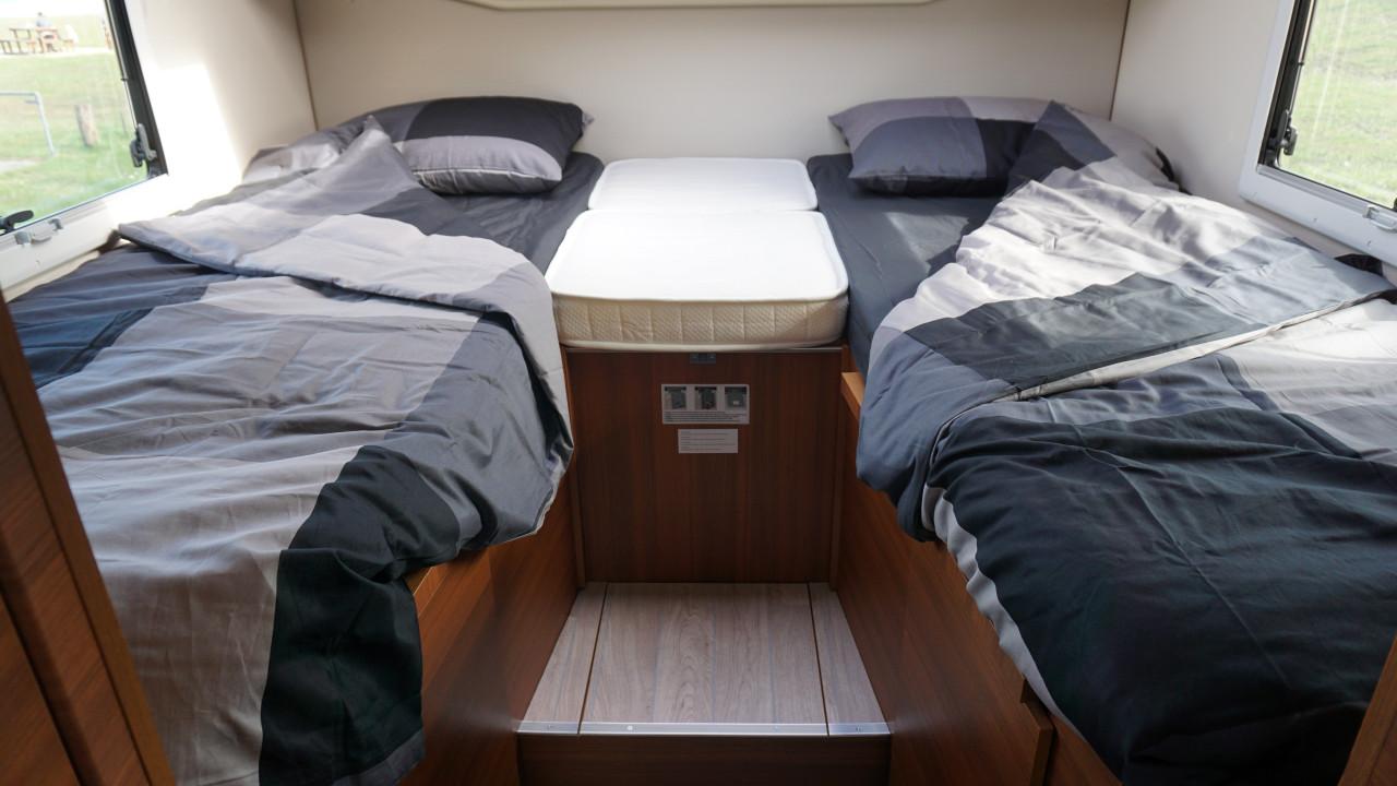 ELNAGH 573 tot 5 persoonscamper