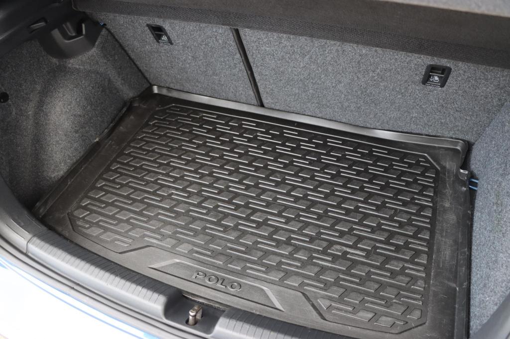 Volkswagen Polo 1.0 tsi highline business r 95pk | camera | carplay