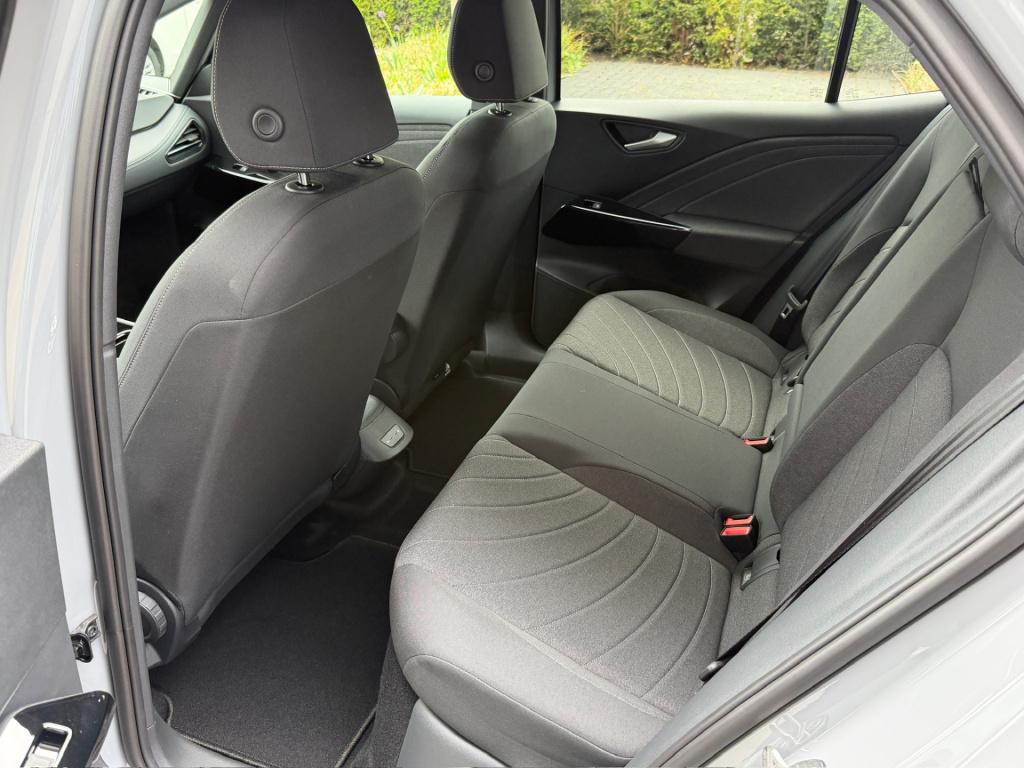 Volkswagen Id.3 pro limited edition 59 kwh | black edition | trekhaak | rij