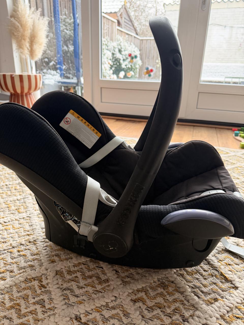 Maxi Cosi (evt inclusief base)