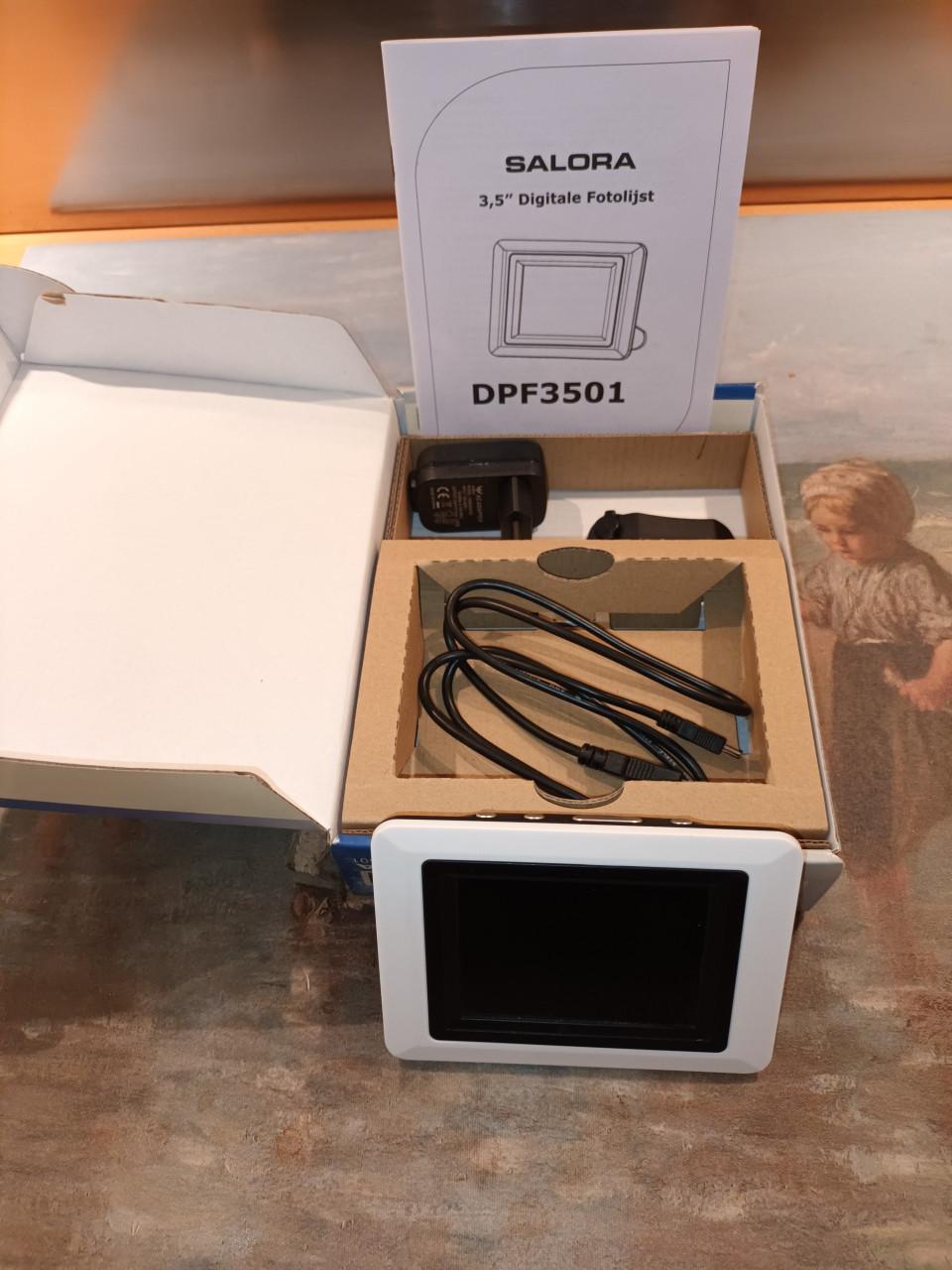 Salora digitale fotolijst, type DPF3501