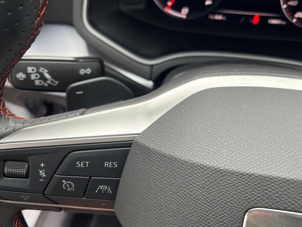 Seat Ibiza 1.0 tsi 110pk fr business intense plus dsg|led|18"|carplay|rijkl