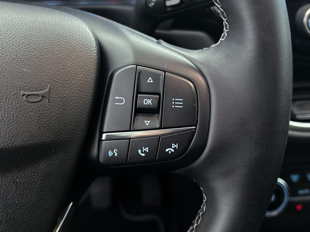 Ford Fiesta 1.0 ecoboost hybrid titanium x winterpack | navigatie | airco |