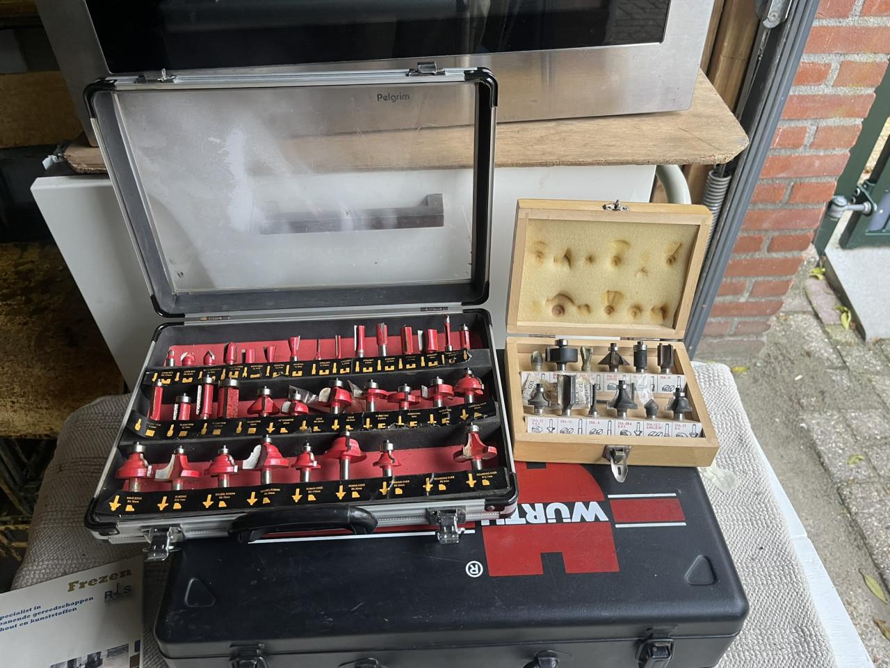 Bovenfreesmachine Master OF750 met 12 en 35 freessets