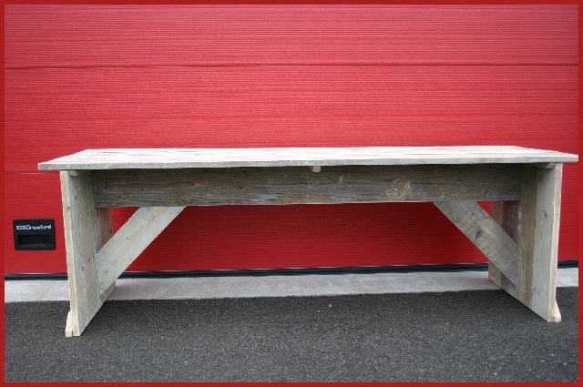 Robuuste tuintafel