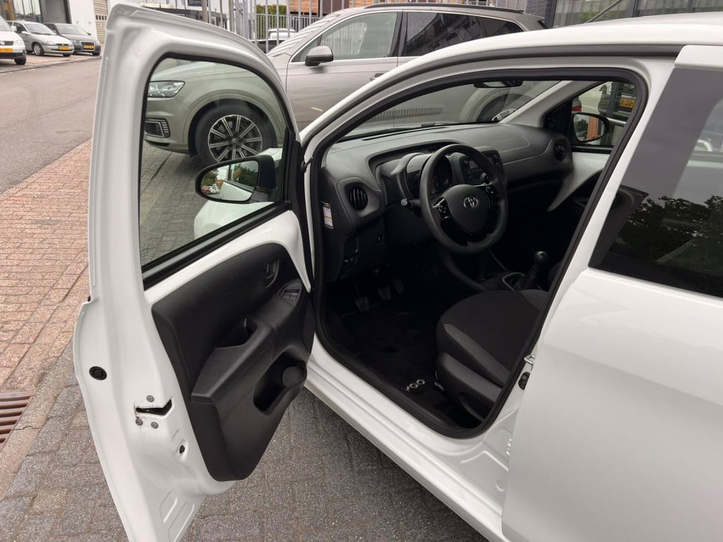 Toyota Aygo 1.0 vvt-i x-fun
