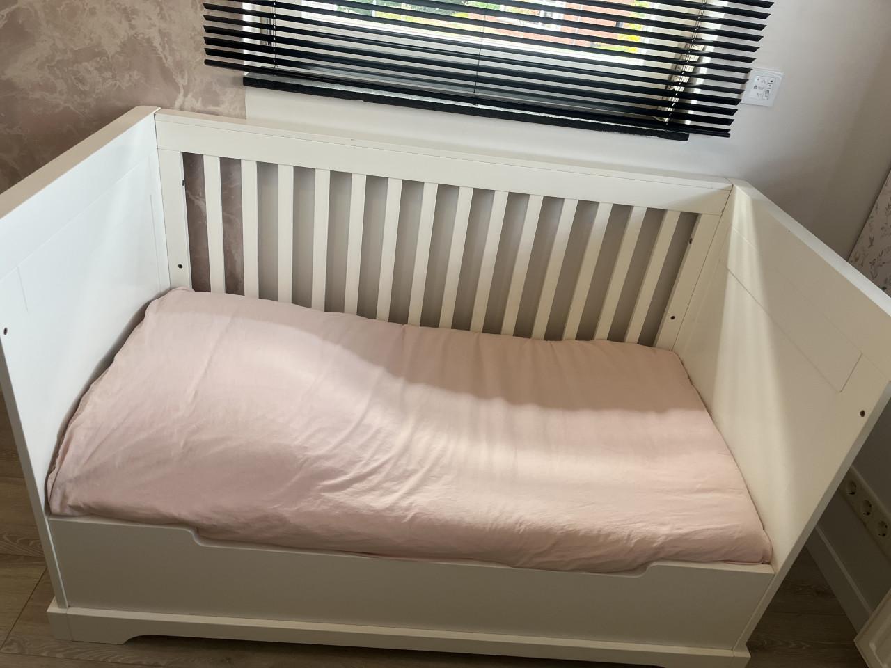 Kidsmill Chateua ledikant/doorgroei bed 70x140