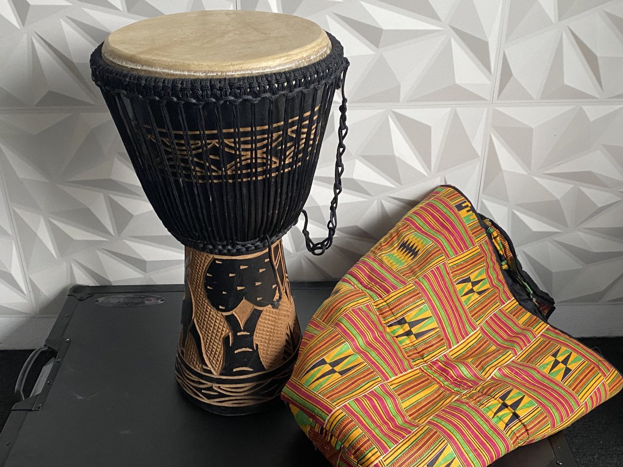 Prachtige AFRIKAANSE DJEMBE - teab