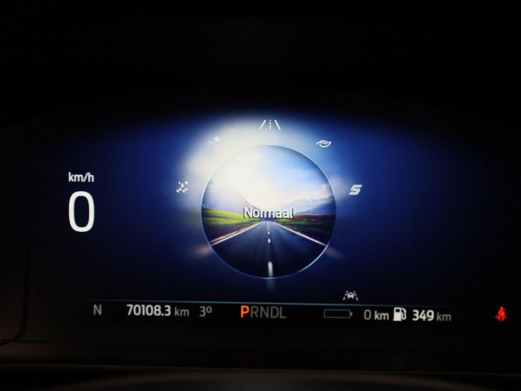 Ford Kuga 2.5 phev st-line x | panoramadak | trekhaak | winter pack | apple