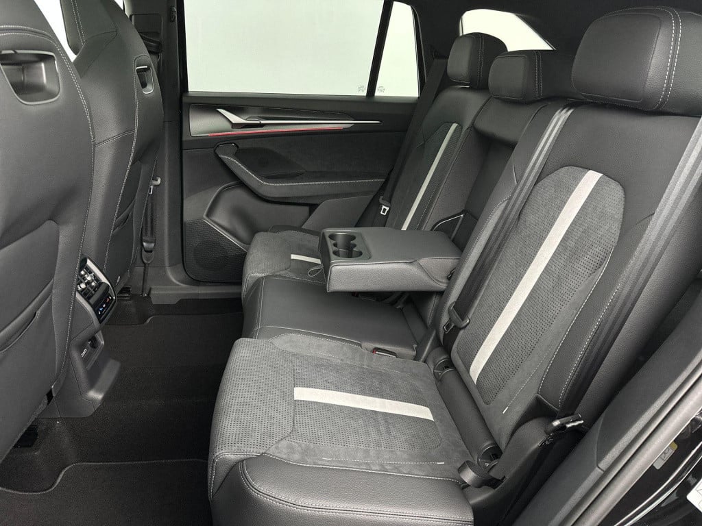 Skoda Kodiaq sportline business 1.5 tsi phev 150 kw / 204 pk su