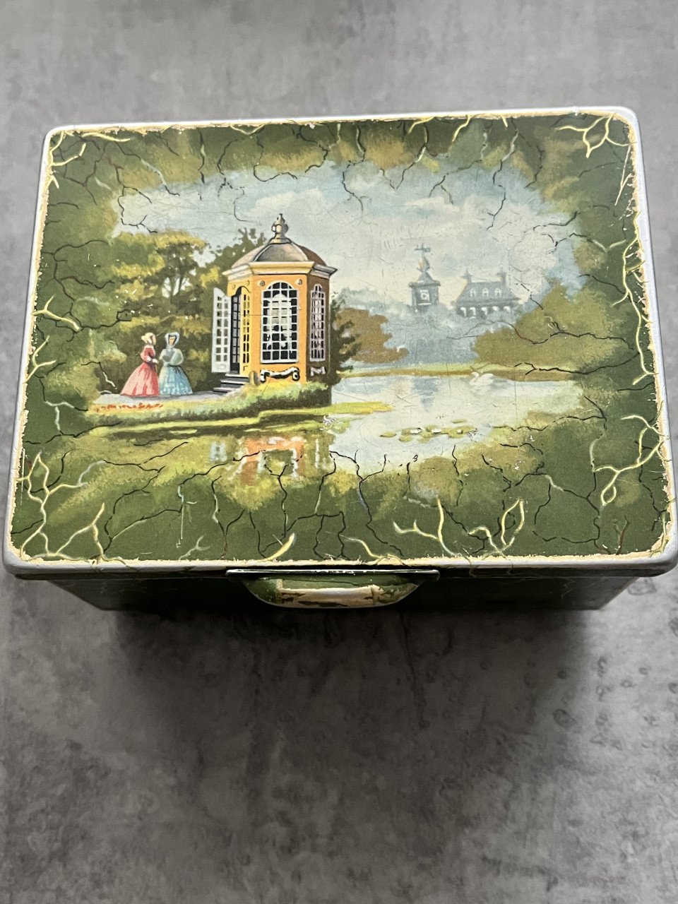 Vintage D.E. Theeblik + Tjoklat Camee Pastilles Blikje