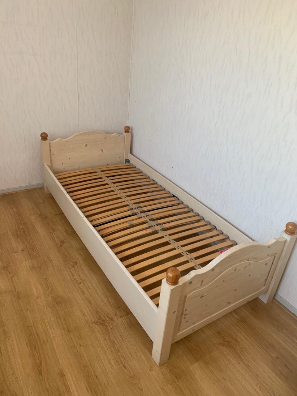 TEAB. Meisjes ledikant