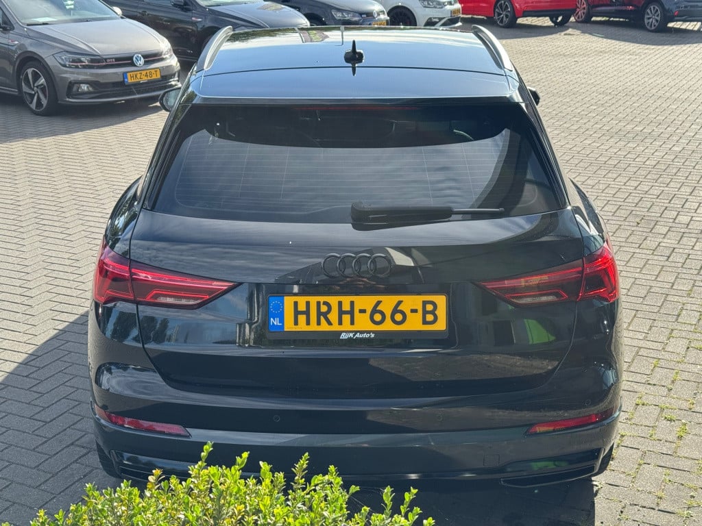 Audi Q3 35 tfsi * camera * matrix led * leer * keyless * trekhaak