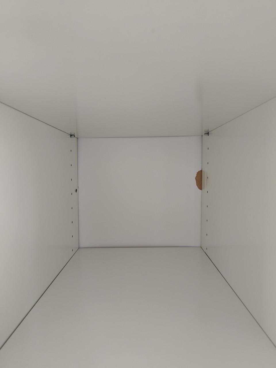 Kwalitatieve kledingkast aangeboden (Ikea Hemnes)