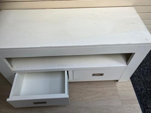 Stijlvol Wit TV-Meubel met Laden (45d x 115l x 57h) – In Goede Staat!