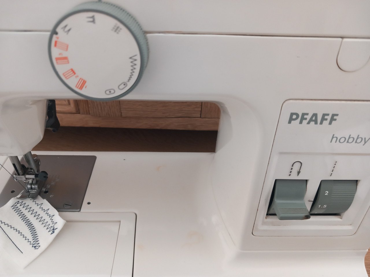 Prima Pfaff 301 naaimachine