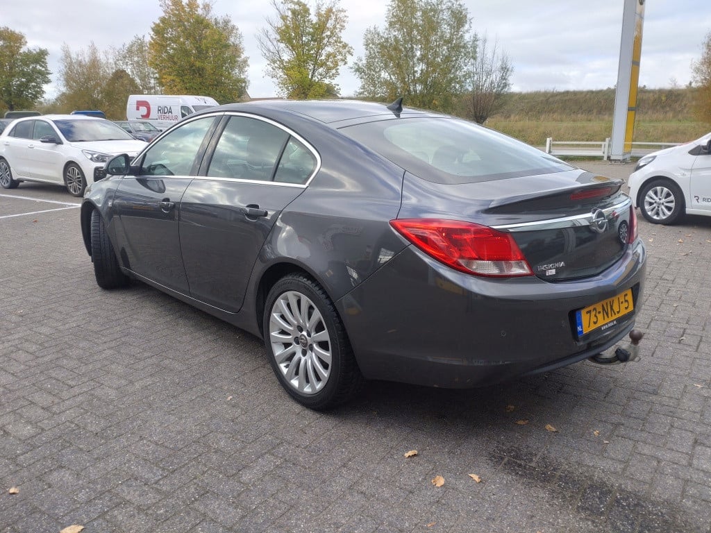 Opel Insignia 1.8 edition