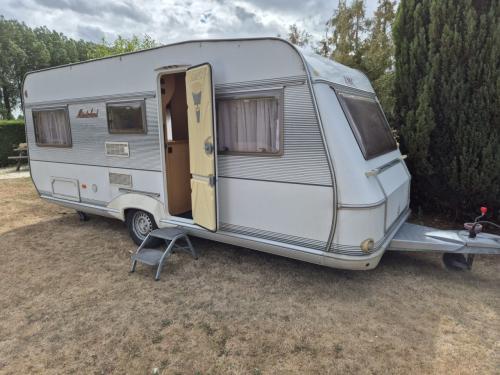 Caravan LMC