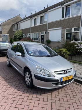 Peugeot 307 - 1.6-16V XT