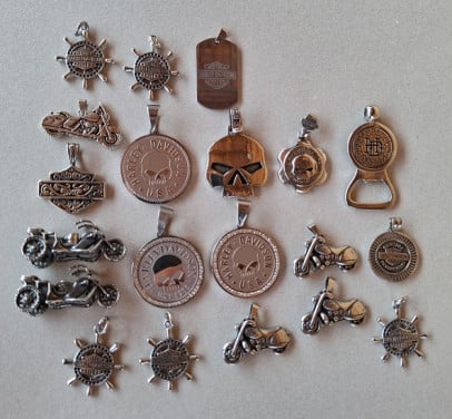 33 Biker Hangers   NIEUW