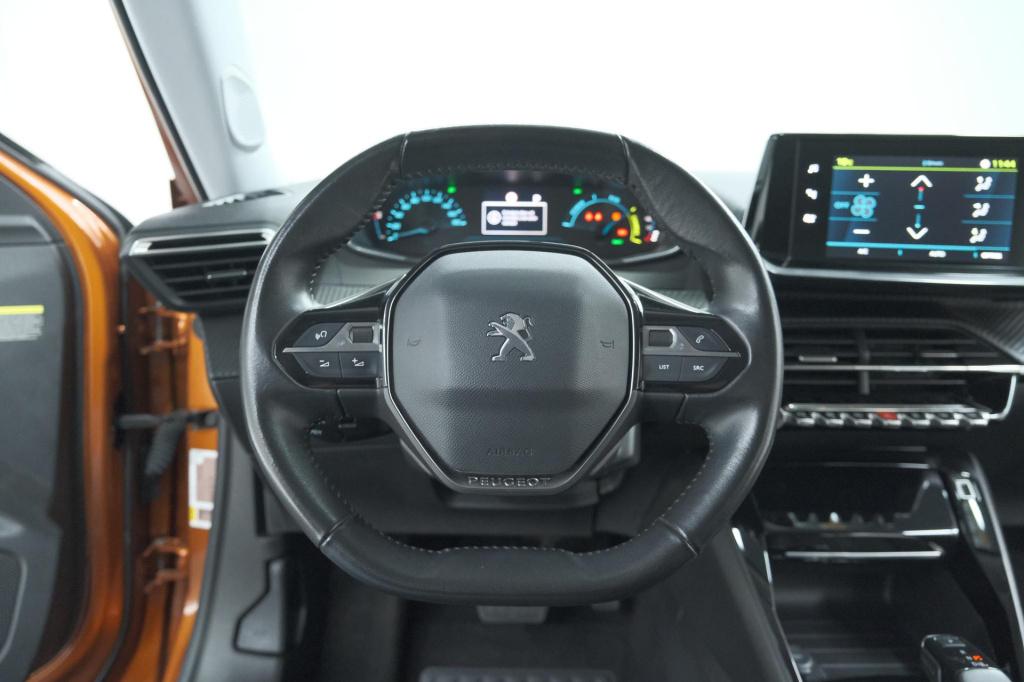 Peugeot E-2008 ev allure pack 50 kwh | 3 fase laadfunctie | parkeersensoren