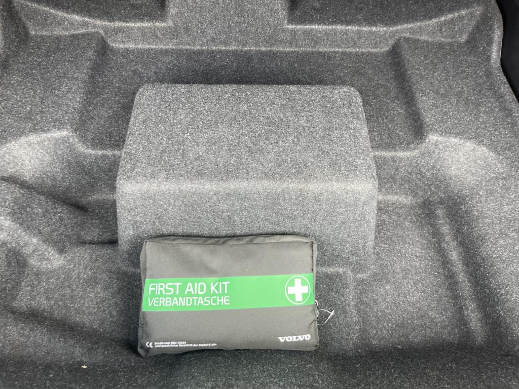 Volvo XC40 1.5 t4 recharge r-design 210 pk panorama
