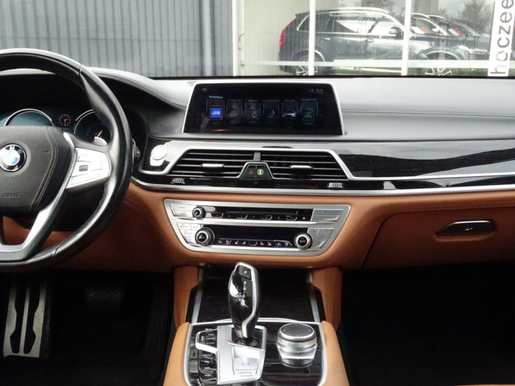 BMW 7 Serie 740e iperformance high executive m-sportpakket | driving assist