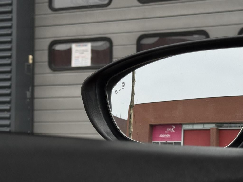 Hyundai I 20 1.0 t-gdi premium incl. trekhaak!