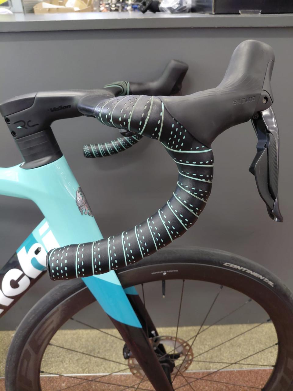 Bianchi Oltre XR4 Ultegra Di2 Scope R4 carbon wielen maat 59