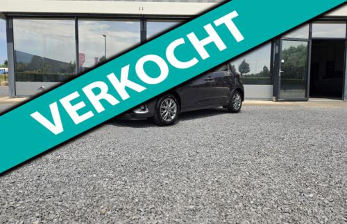 Toyota Yaris 1.5 hybrid dynamic | carplay | trekhaak | cruise control | cam