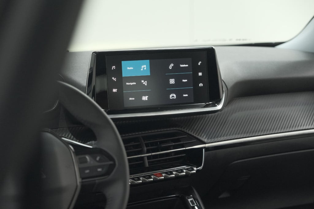 Peugeot E-2008 ev active pack 50 kwh | 3 fase | camera | navigatie | parkee