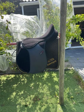 18 inch zadel in goede staat