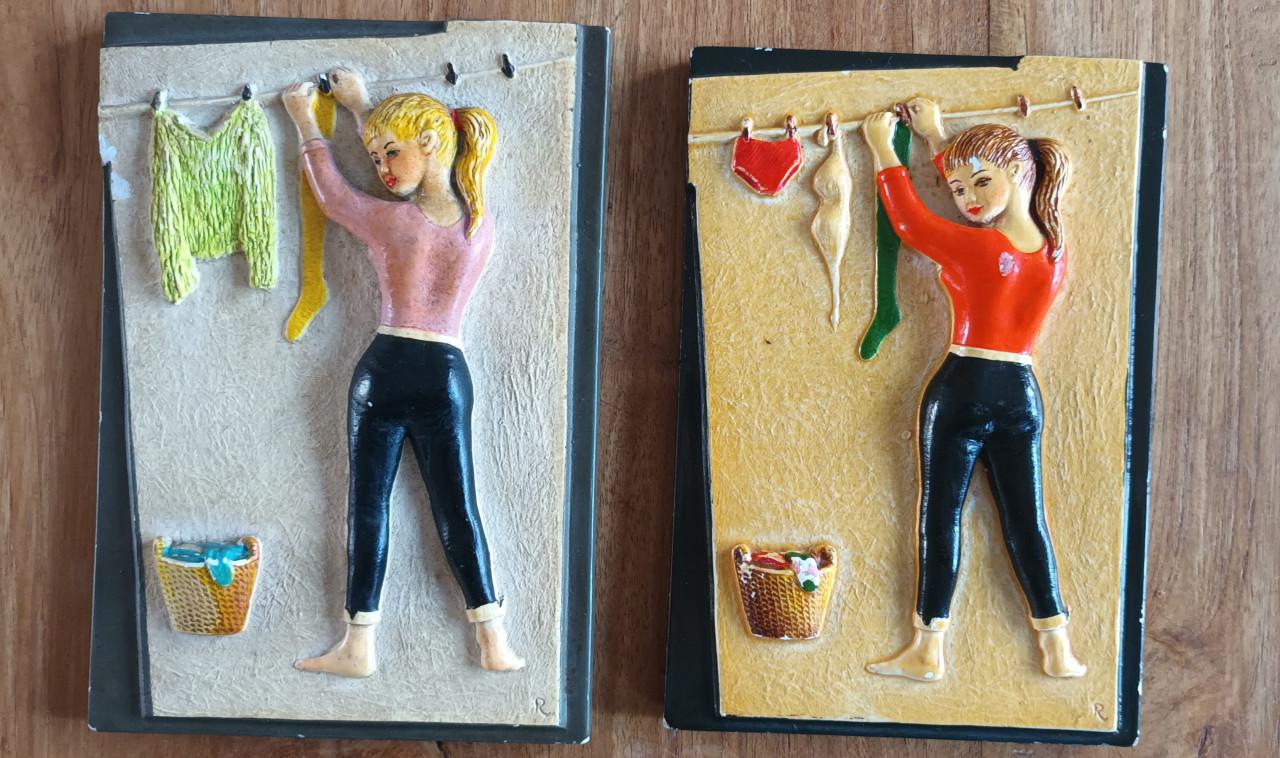 2 grappige nostalgische tegeltjes