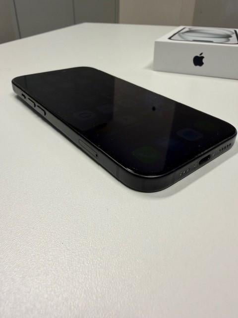 IPhone 15 zwart 128GB zo goed als nieuw
