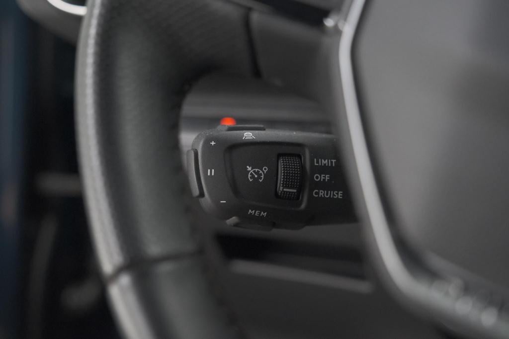 Peugeot 3008 puretech 130 eat8 gt | adaptieve cruise control | elektronisch