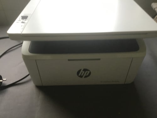 Printer. Gratis cartridge.  ( wegens overcompleet)