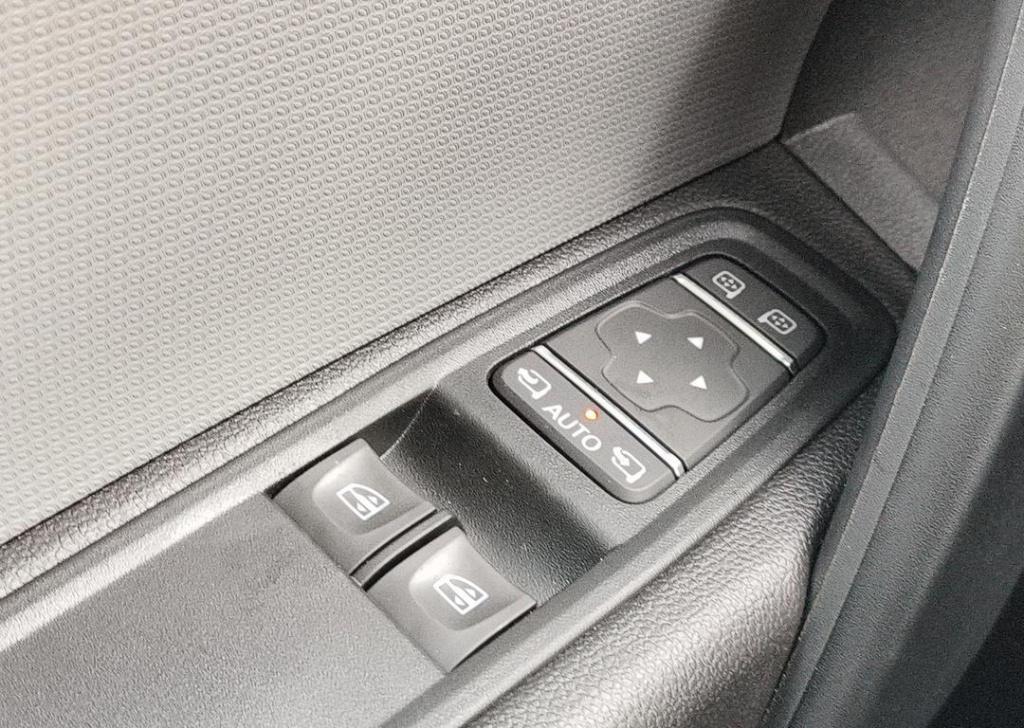 Renault Kangoo 1.5 blue dci 115 extra l1 125th annivarsary - alarm