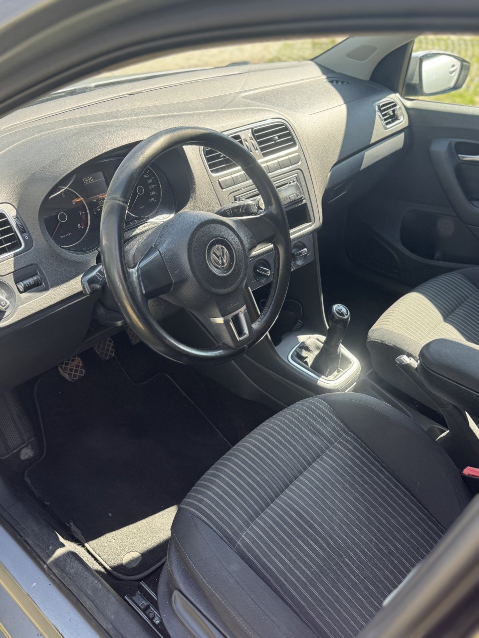 Volkswagen polo 1.2-12V Comfortline (nieuwe apk+onderhoud)