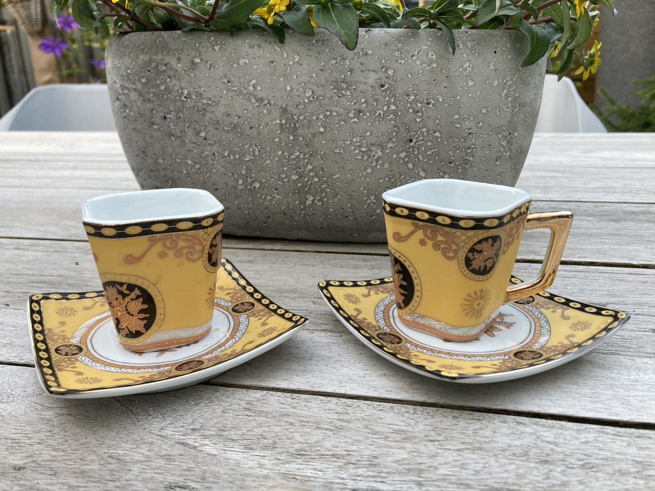 Prachtige  Kop en schotels