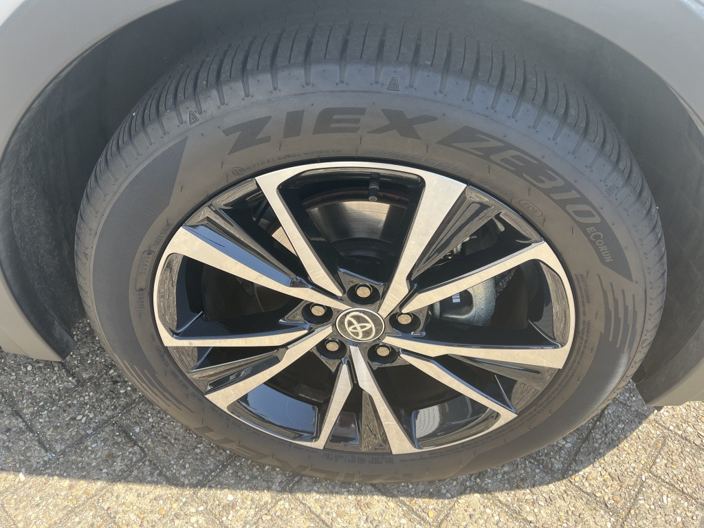 Toyota C-hr | demo | 1.8 hybr 140 first edition