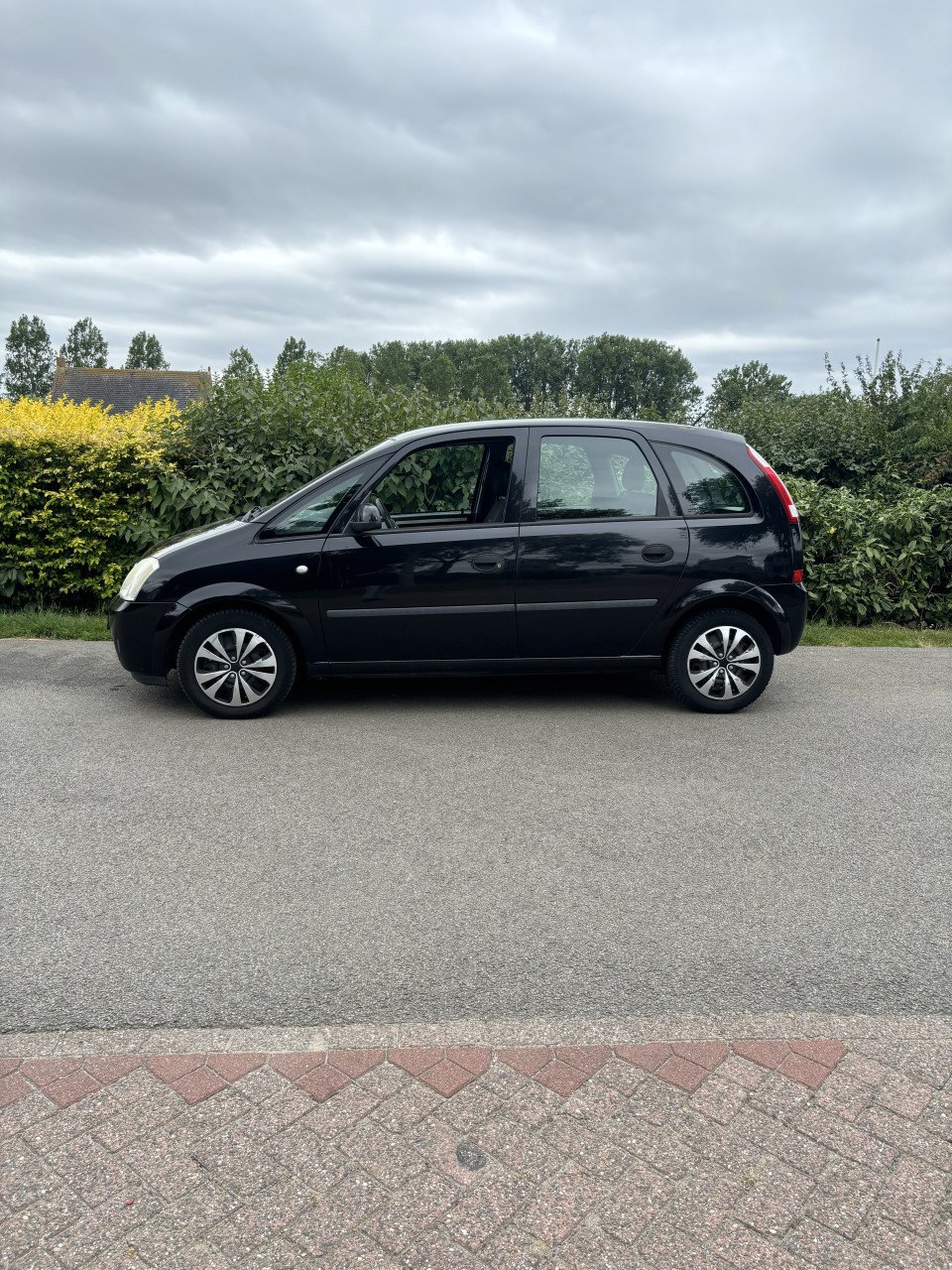 Opel meriva voljaar apk!