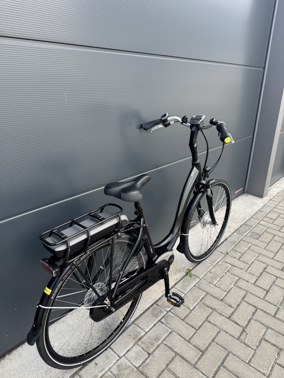 Dutch ID Tour middenmotor elektrische fiets 400WH