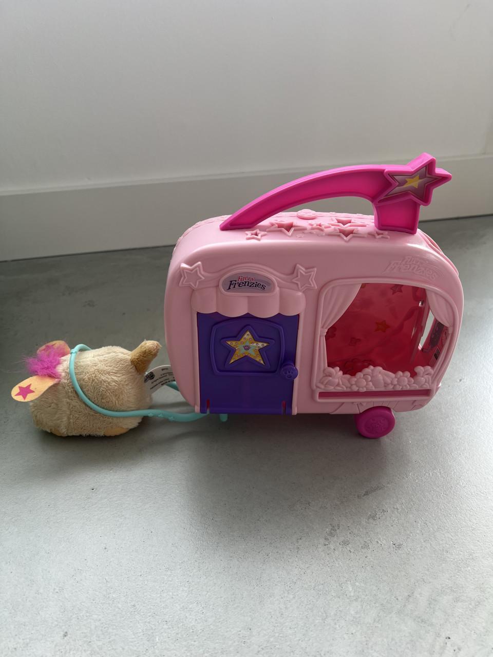 Te koop: Hasbro Furry Fernzies speelstad + Accesoires